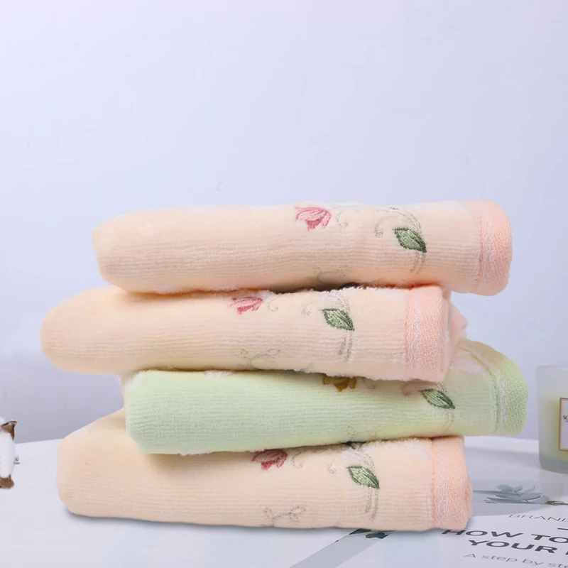 serviette de toilette artistique