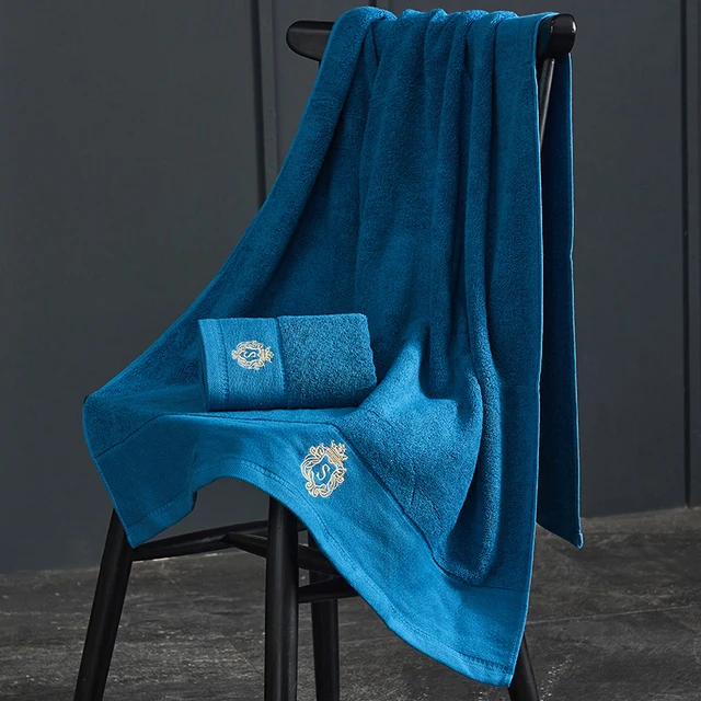 serviette bleue moderne