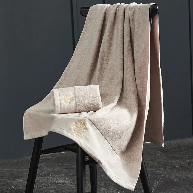 serviette élégante bleue