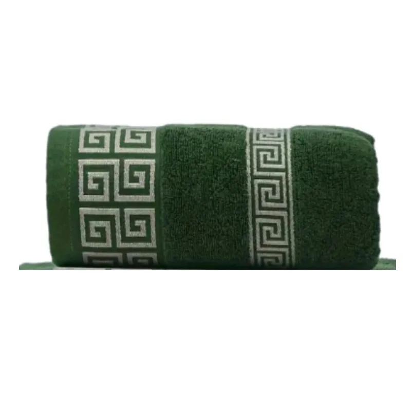 jeu de serviettes brodées pour salle de bain