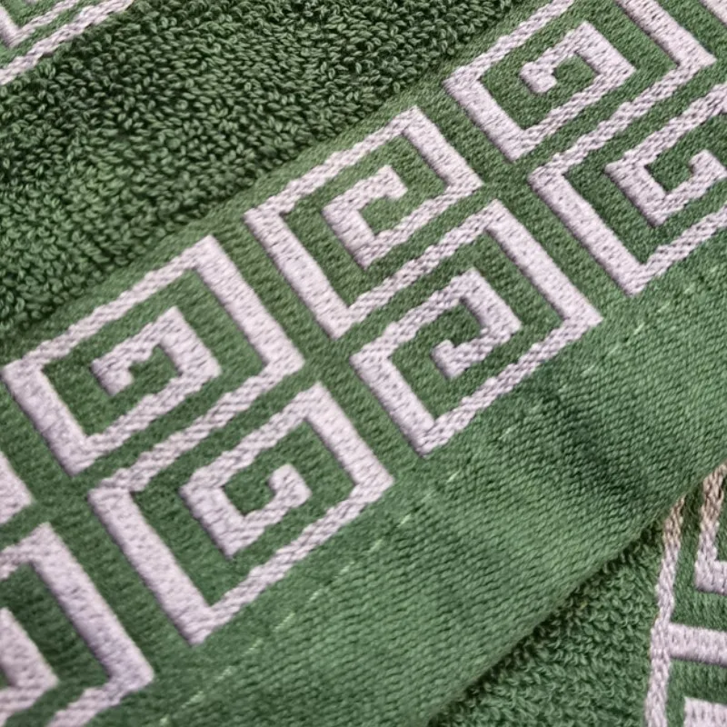 serviettes de bain en coton brodées